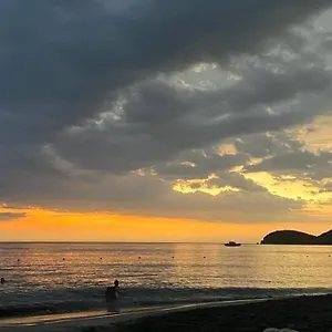 Linda Casa En Playa De Pozos Colorados Apartamento Santa Marta (Magdalena)
