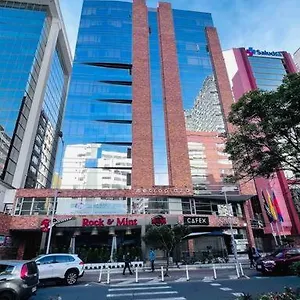 Departamento De Lujo 2 Junto Al Sheraton Con Piscina Y Gym Apartamento Quito